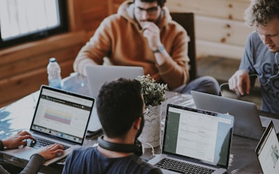Freelance cloud consulting workspace
